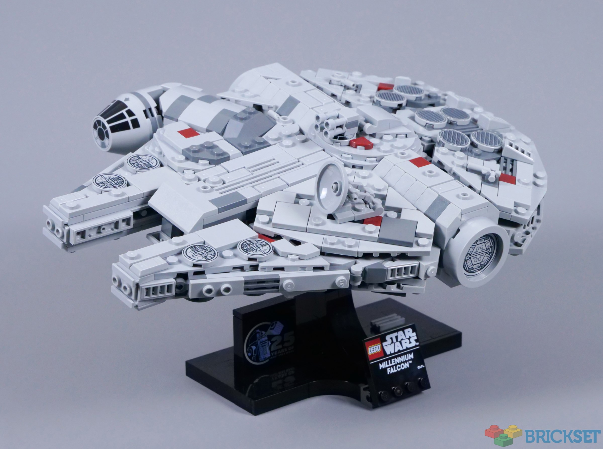 Millennium store falcon brickset